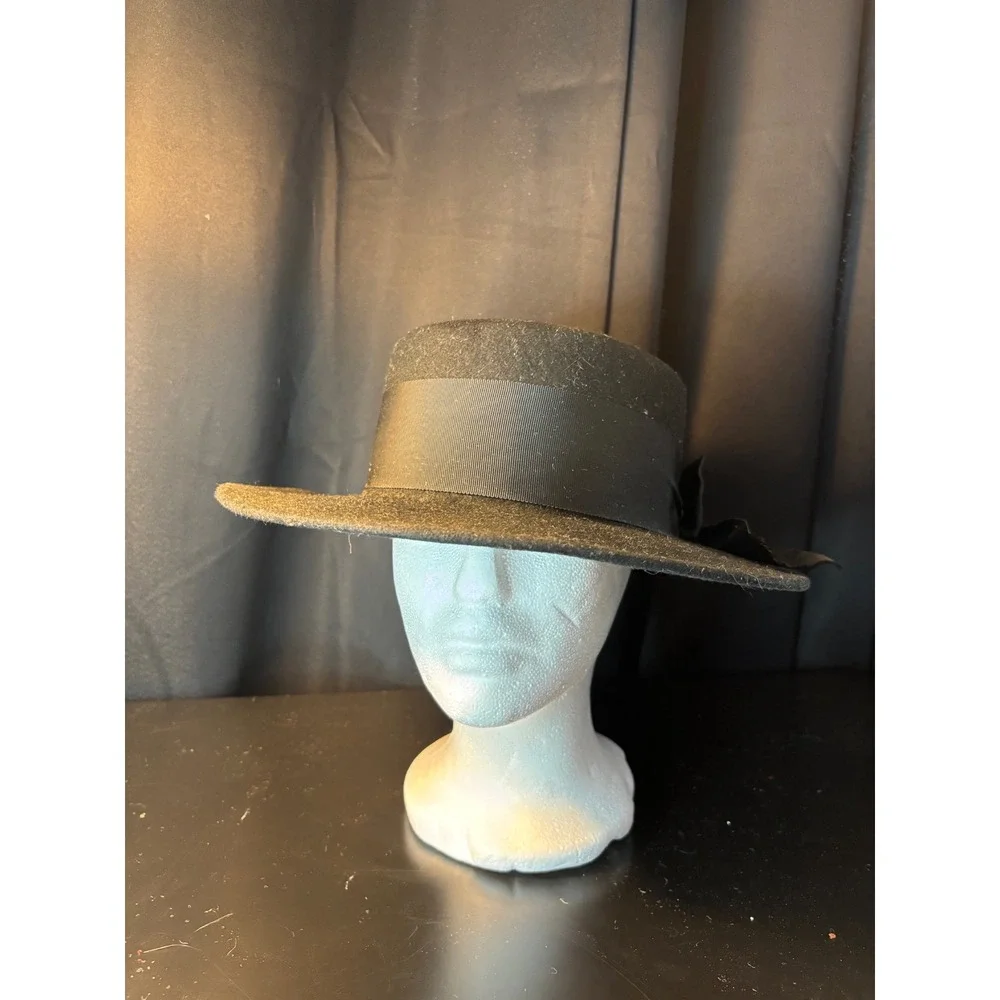 Vintage Black 100% Wool Boater Hat Made in USA Grosgrain Ribbon Bow WPL 4384